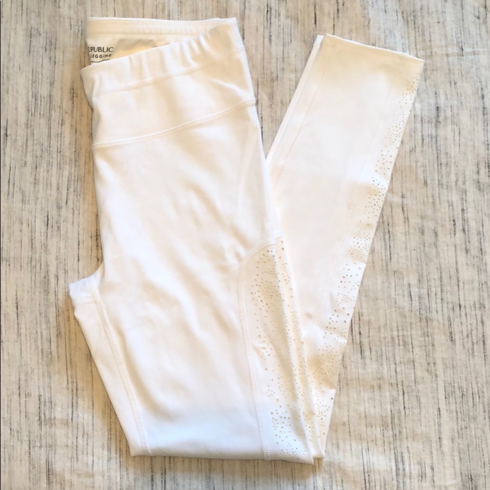 Yoga pants, leggings